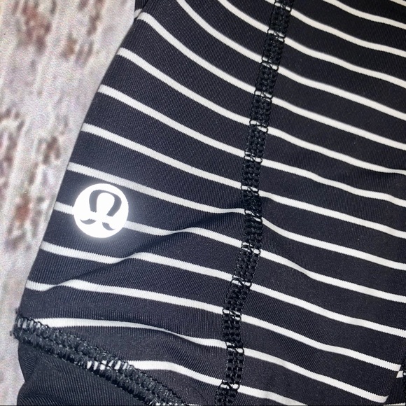 🦄 RARE Lululemon Parallel Stripe Runday Crops - Picture 14 of 16
